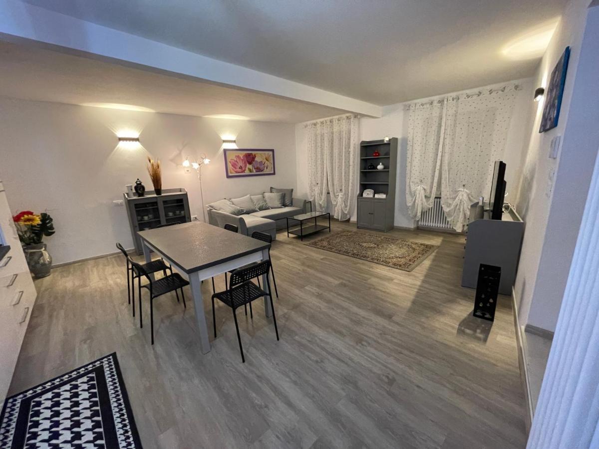 Casa Vacanza Revolta Trento Bagian luar foto